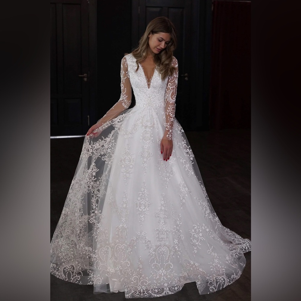 Olivia Bottega Lace A-line Wedding Dress